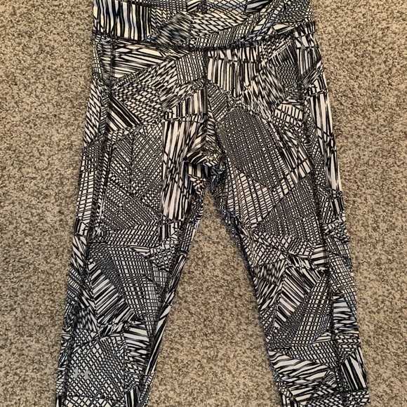 Crop yoga leggings - Picture 3 of 4